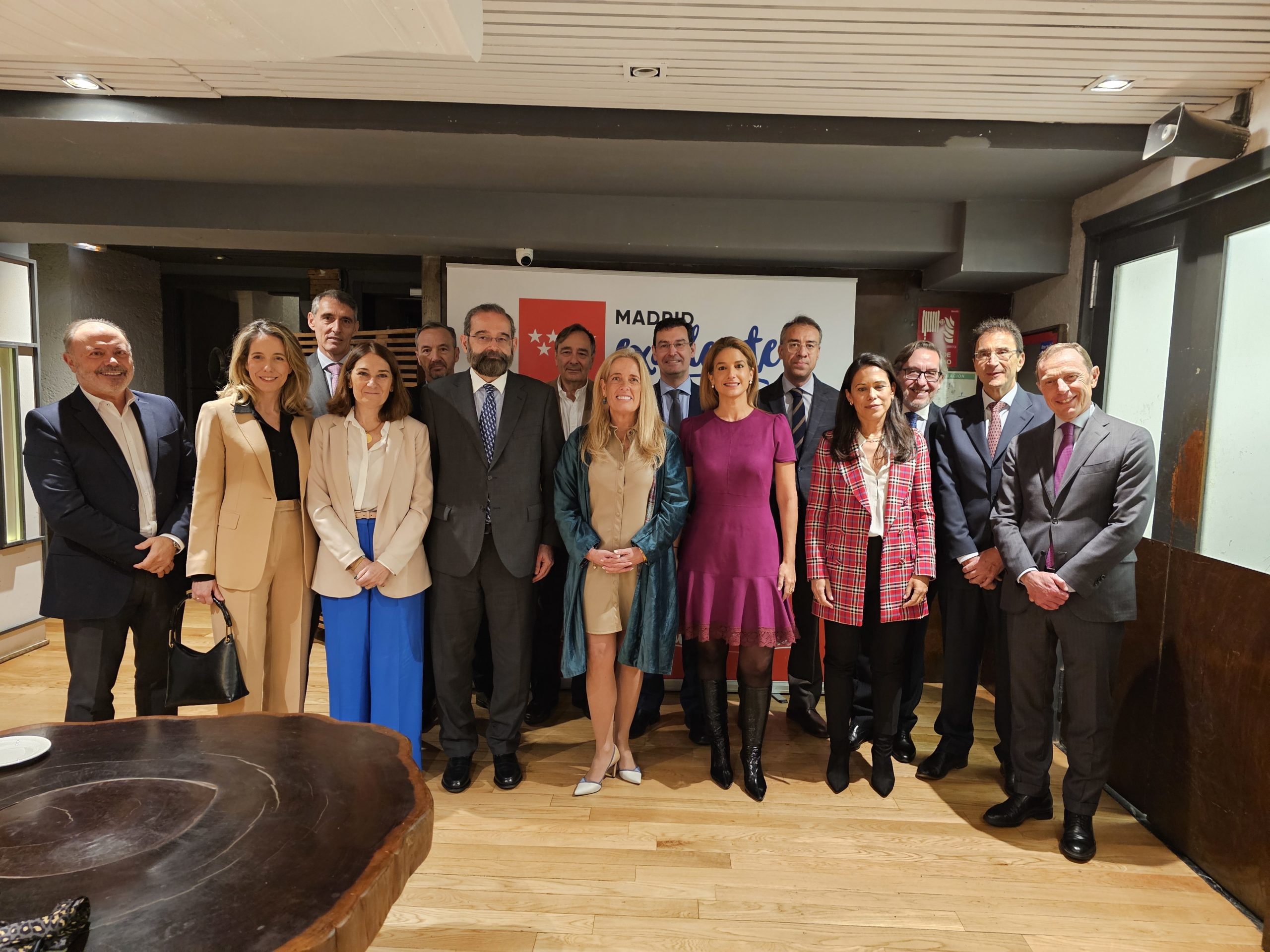 La consejera Rocío Albert se reúne con 13 empresas certificadas con el sello Madrid Excelente